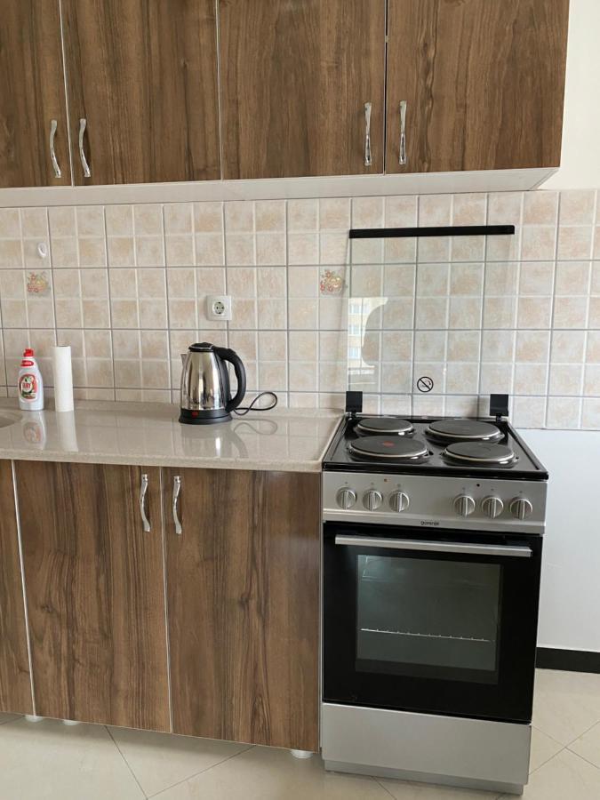 Capital Apartment Prishtina Prishtine Bagian luar foto